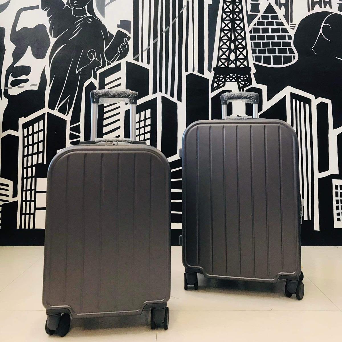 LOVE 123 PC COMFY WITH USB PORT AND CUP HOLDER LUGGAGE