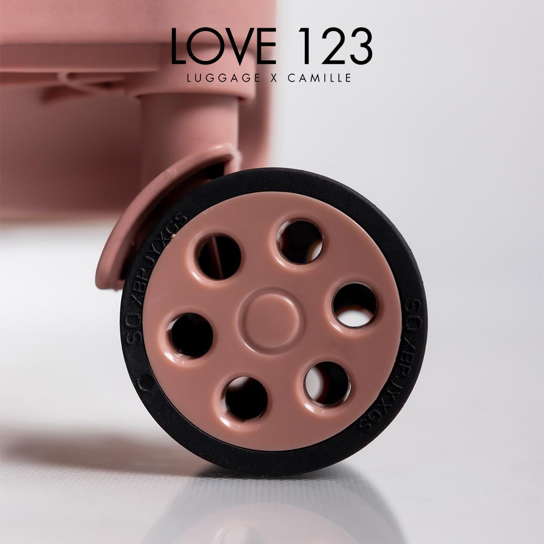LOVE123 LUGGAGE x CAMILLE WHEELS