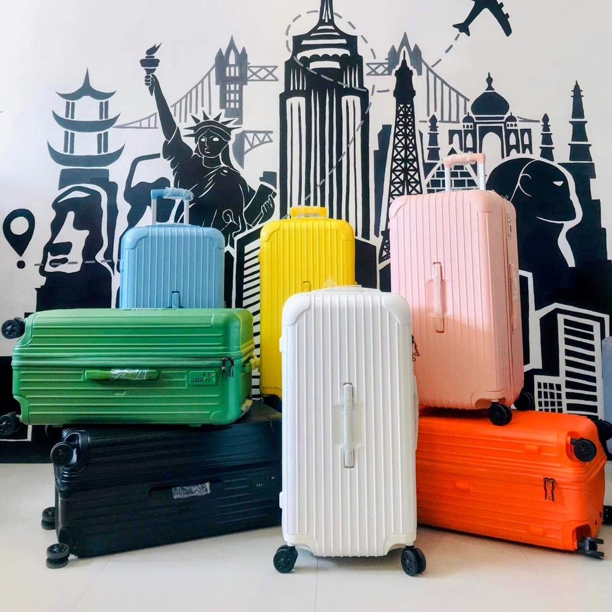 LOVE 123 POLYCARNATE TRUNK TSA LUGGAGE